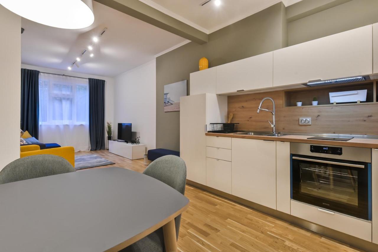 Pieces Of Nature In A Stylish One-Bedroom Flat By Flat Mаnager София Екстериор снимка